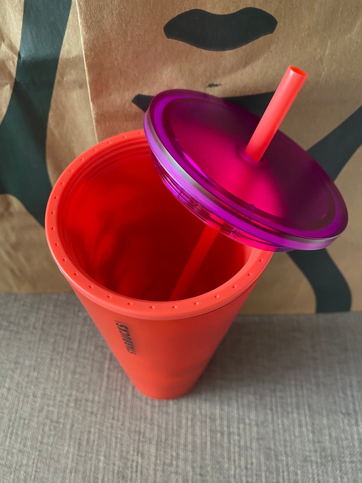Starbucks Tumbler Red Floral Soft Touch - Venti 24oz